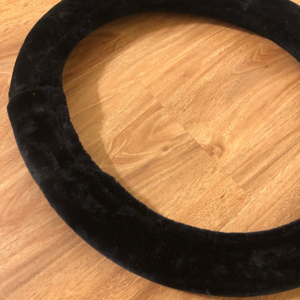 Black fur fuzzy steering wheel cover
